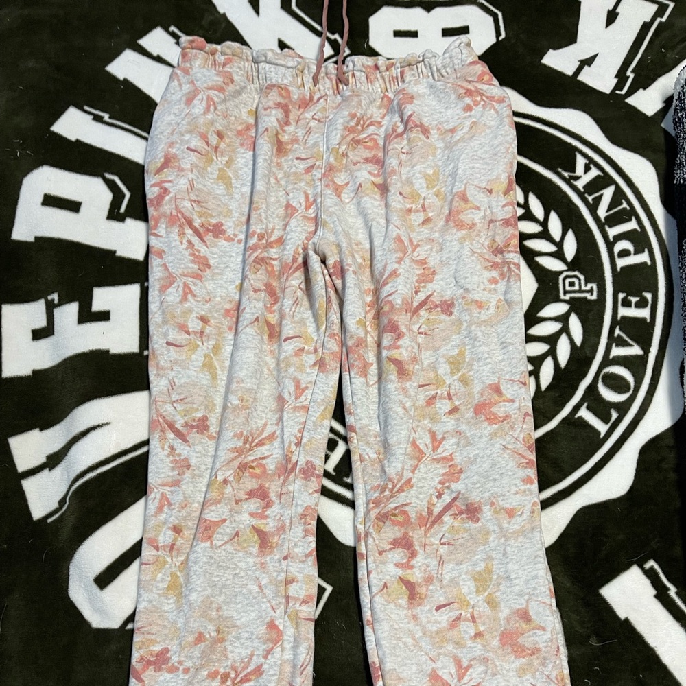 sweatpants